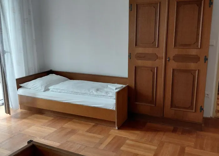 Schwartz Apartment *