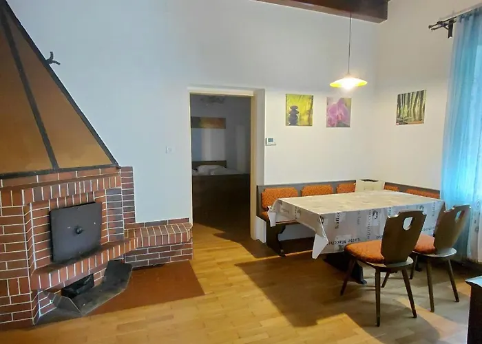 Schwartz Apartment Neusiedl am Steinfelde